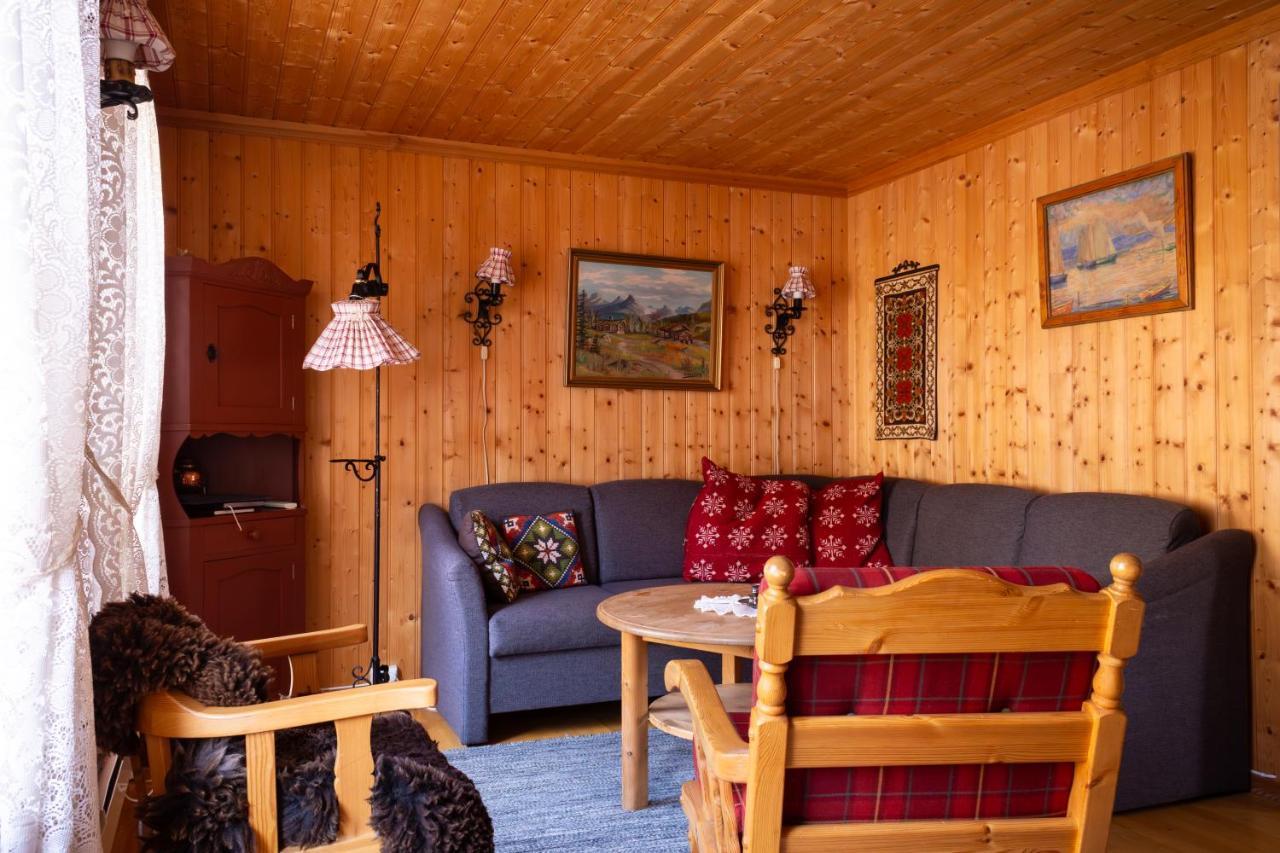 Houmbgaarden Lejlighed Røros Eksteriør billede